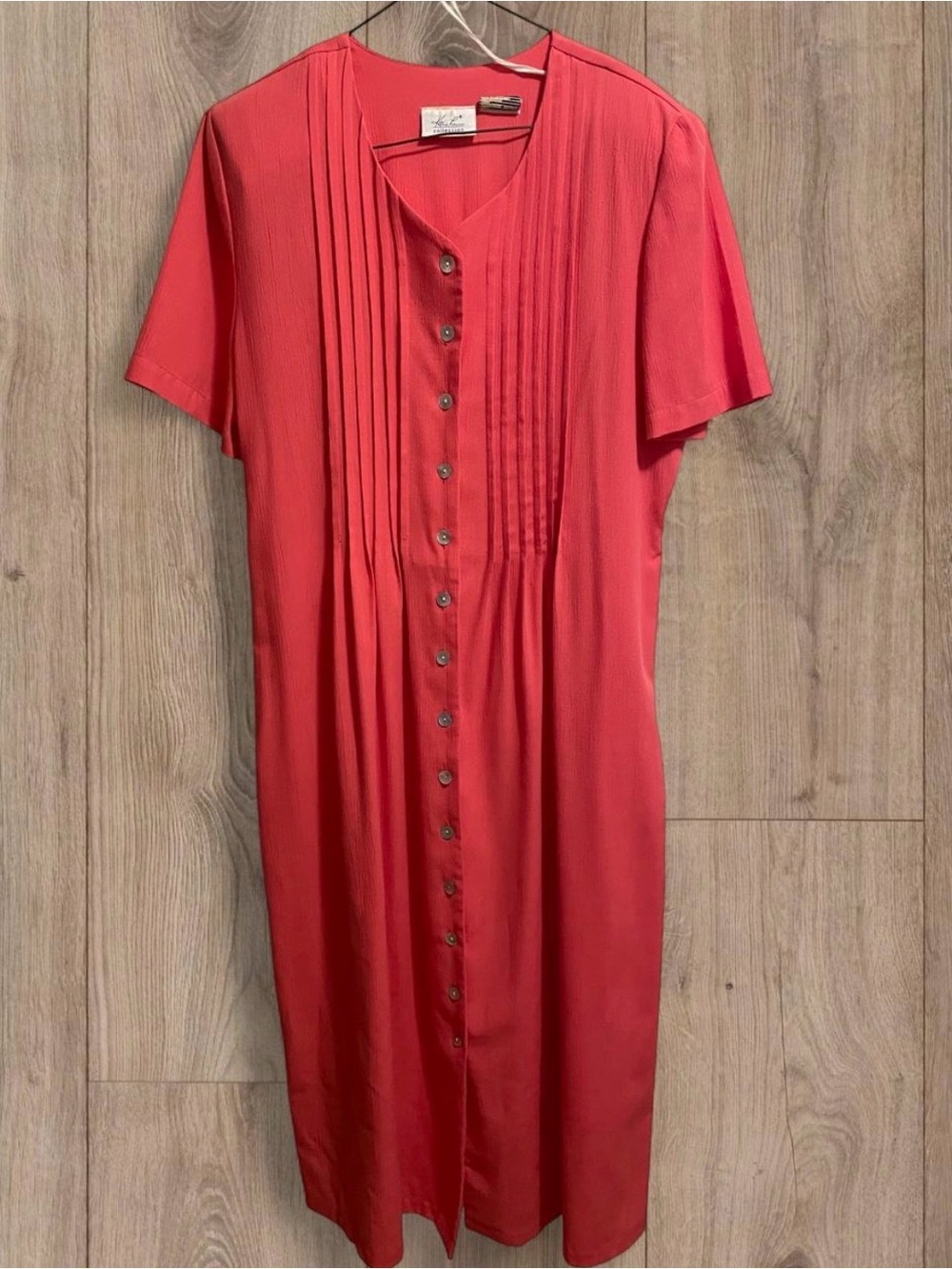 Vintage Pink Button-Front Women’s Dress